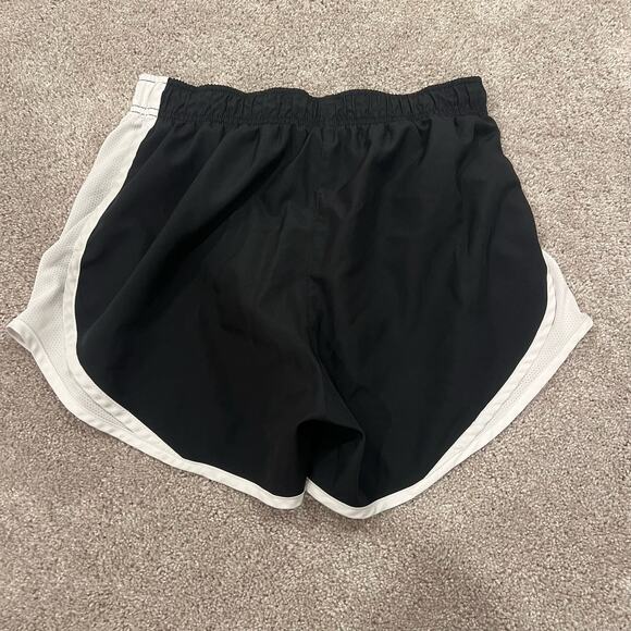 Nike Women's Dri Fit Shorts Black with White Size Small - Picture 4 of 7